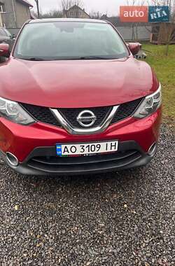 Позашляховик / Кросовер Nissan Qashqai 2014 в Сваляві