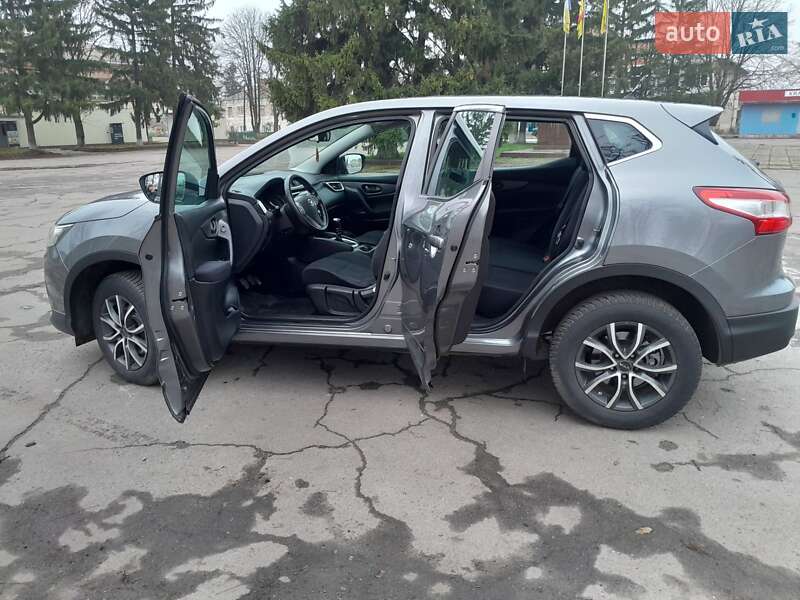 Внедорожник / Кроссовер Nissan Qashqai 2014 в Новоархангельске