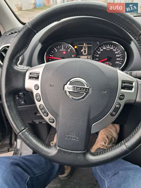 Внедорожник / Кроссовер Nissan Qashqai 2013 в Николаеве