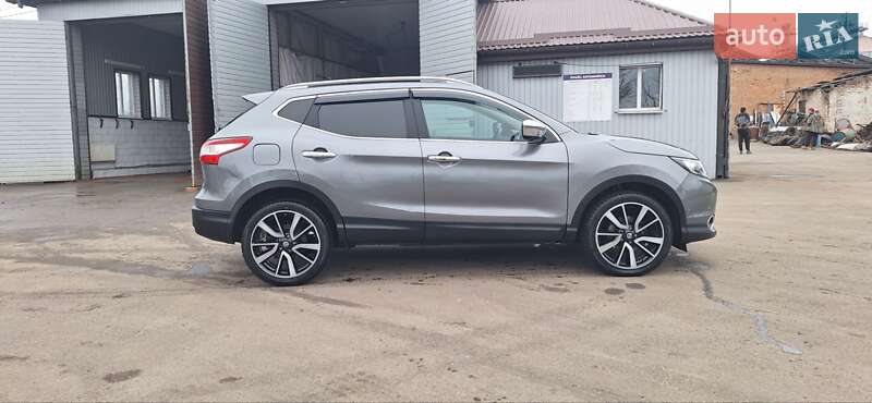 Позашляховик / Кросовер Nissan Qashqai 2016 в Новоархангельську