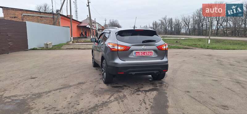 Позашляховик / Кросовер Nissan Qashqai 2016 в Новоархангельську