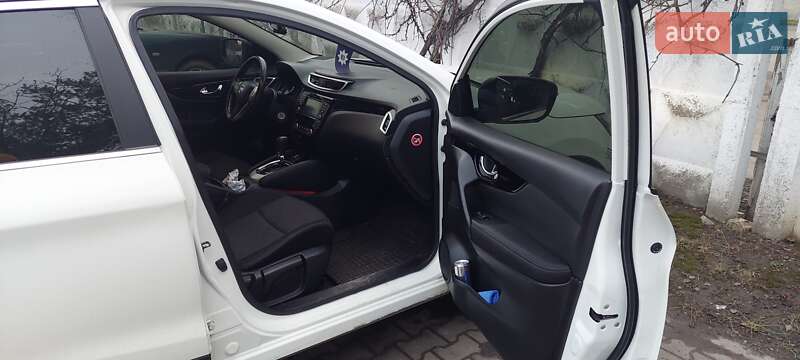 Позашляховик / Кросовер Nissan Qashqai 2016 в Хмельницькому