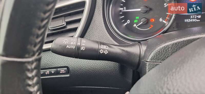 Позашляховик / Кросовер Nissan Qashqai 2016 в Новоархангельську