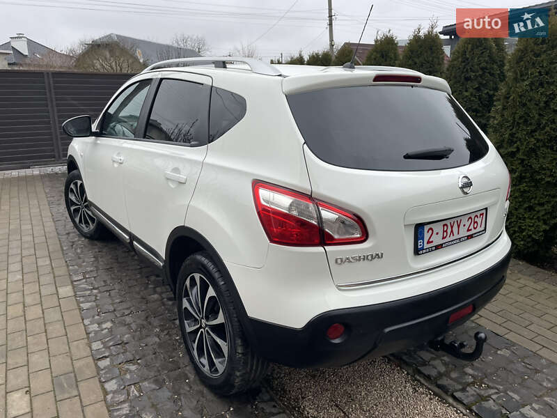 Внедорожник / Кроссовер Nissan Qashqai 2012 в Стрые
