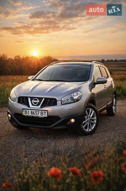 Позашляховик / Кросовер Nissan Qashqai 2012 в Кременчуці