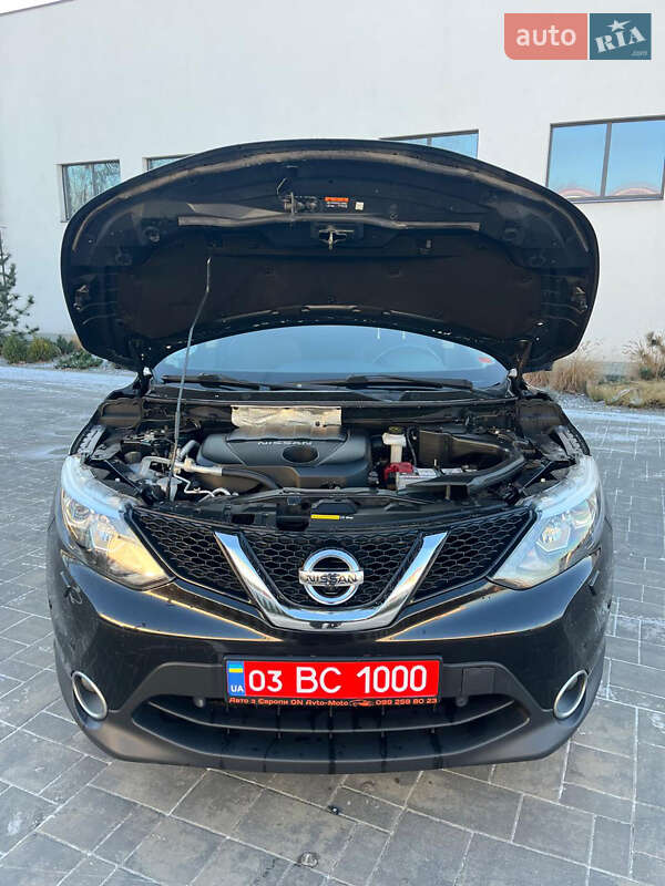 Внедорожник / Кроссовер Nissan Qashqai 2016 в Луцке