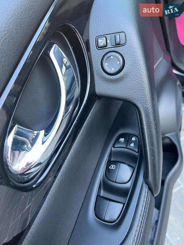 Внедорожник / Кроссовер Nissan Qashqai 2016 в Луцке