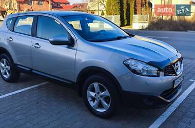 Позашляховик / Кросовер Nissan Qashqai 2012 в Виноградові