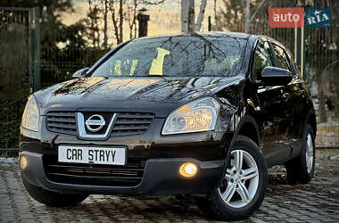 Позашляховик / Кросовер Nissan Qashqai 2008 в Стрию