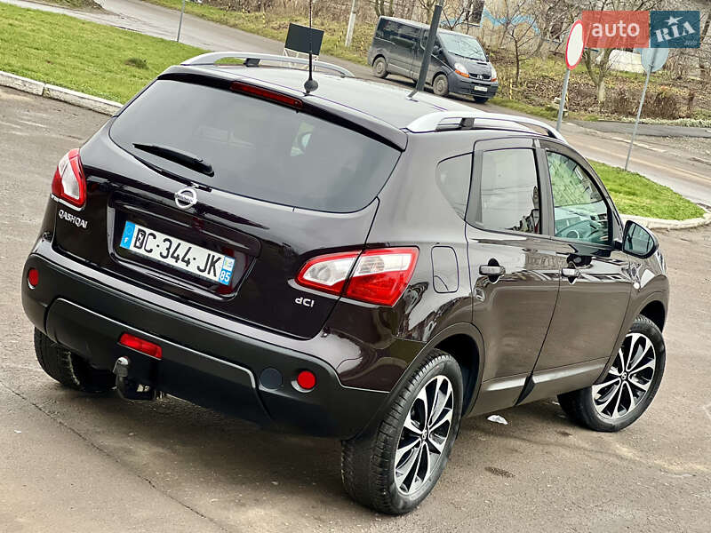 Позашляховик / Кросовер Nissan Qashqai 2013 в Дубні