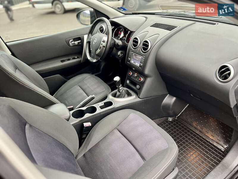 Позашляховик / Кросовер Nissan Qashqai 2013 в Дубні