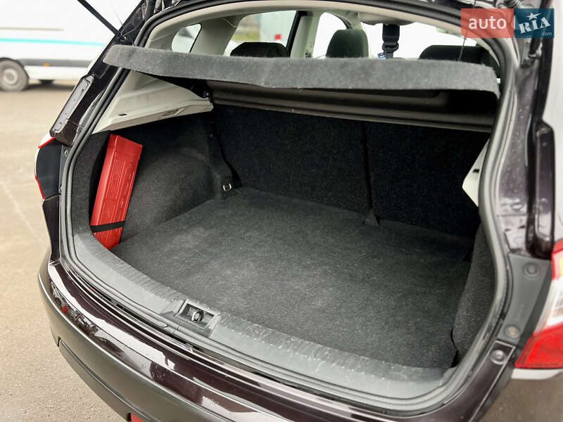 Позашляховик / Кросовер Nissan Qashqai 2013 в Дубні