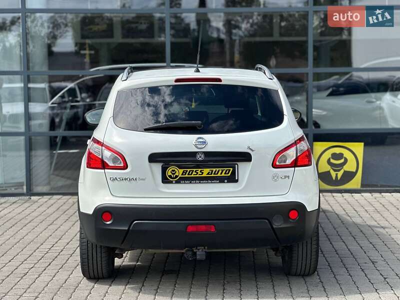 Внедорожник / Кроссовер Nissan Qashqai 2010 в Ивано-Франковске
