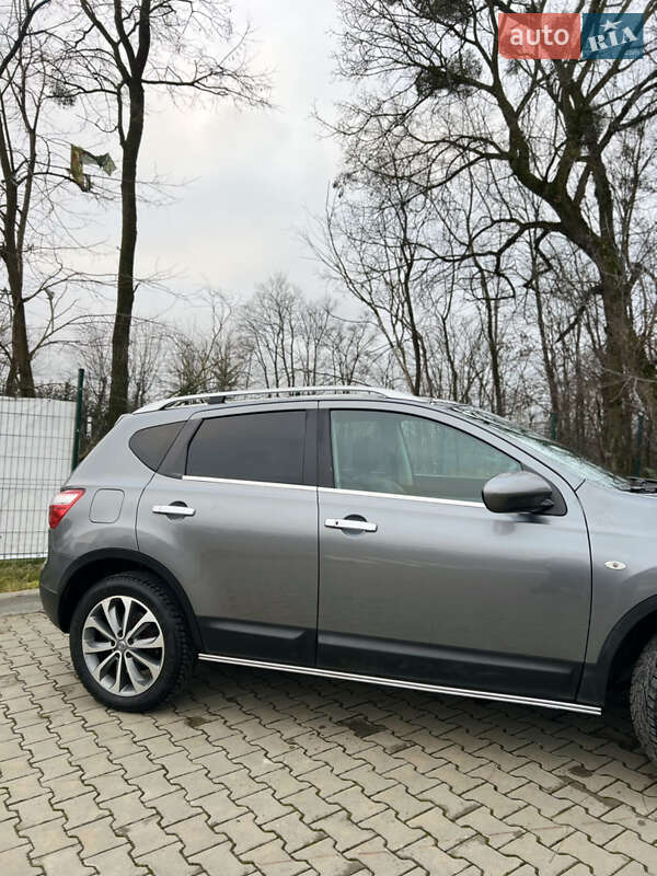Внедорожник / Кроссовер Nissan Qashqai 2010 в Луцке