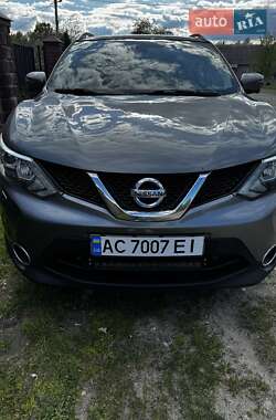 Внедорожник / Кроссовер Nissan Qashqai 2015 в Ковеле