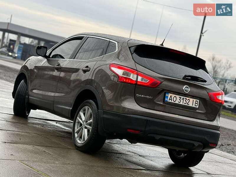 Позашляховик / Кросовер Nissan Qashqai 2017 в Хусті фото 4 Позашляховик / Кросовер Nissan Qashqai 2017 в Хусті