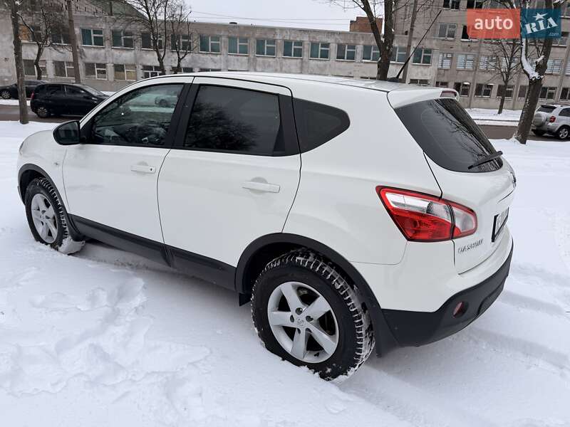 Внедорожник / Кроссовер Nissan Qashqai 2012 в Днепре