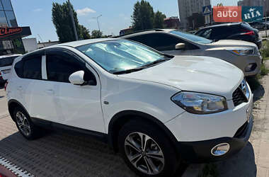 Внедорожник / Кроссовер Nissan Qashqai 2013 в Киеве