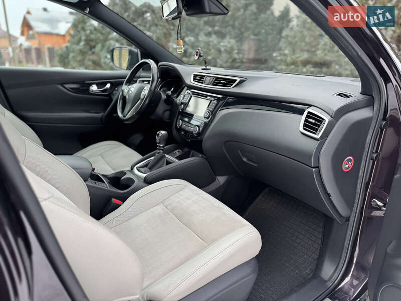 Позашляховик / Кросовер Nissan Qashqai 2014 в Луцьку фото 41 Позашляховик / Кросовер Nissan Qashqai 2014 в Луцьку