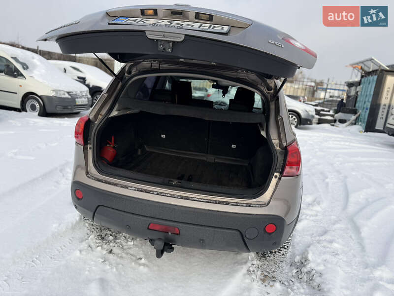 Внедорожник / Кроссовер Nissan Qashqai 2007 в Сарнах