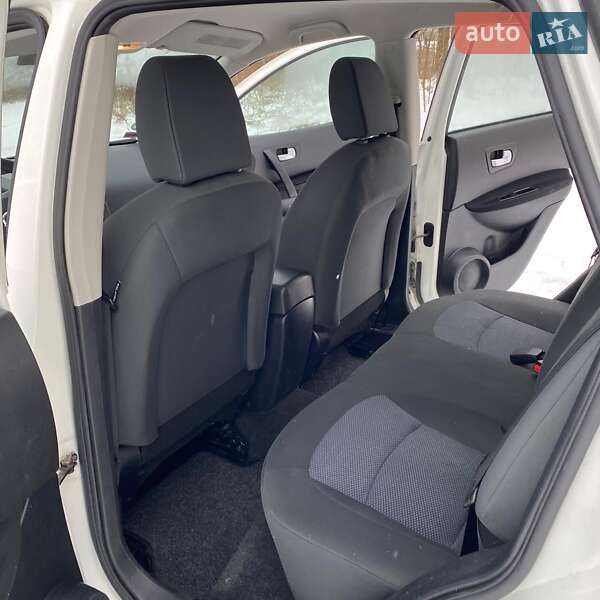 Внедорожник / Кроссовер Nissan Qashqai 2012 в Киверцах