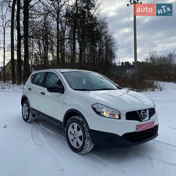 Внедорожник / Кроссовер Nissan Qashqai 2012 в Киверцах