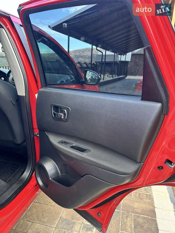 Внедорожник / Кроссовер Nissan Qashqai 2009 в Косове