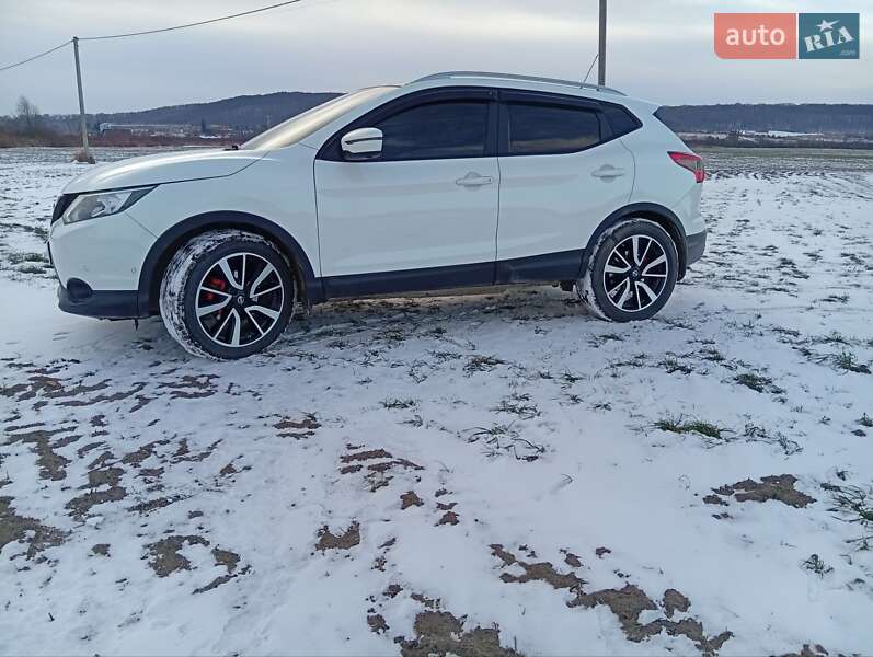 Внедорожник / Кроссовер Nissan Qashqai 2014 в Жовкве