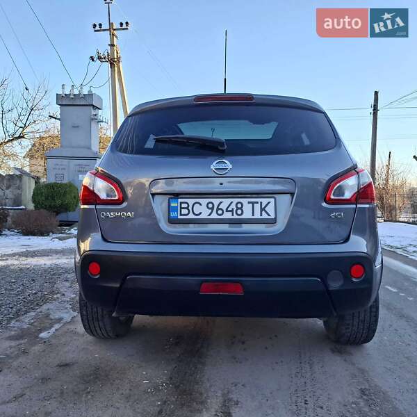 Внедорожник / Кроссовер Nissan Qashqai 2010 в Самборе