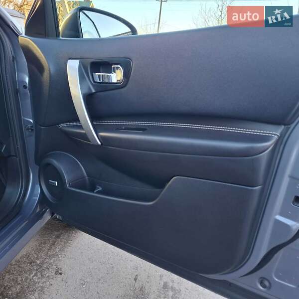 Внедорожник / Кроссовер Nissan Qashqai 2010 в Самборе