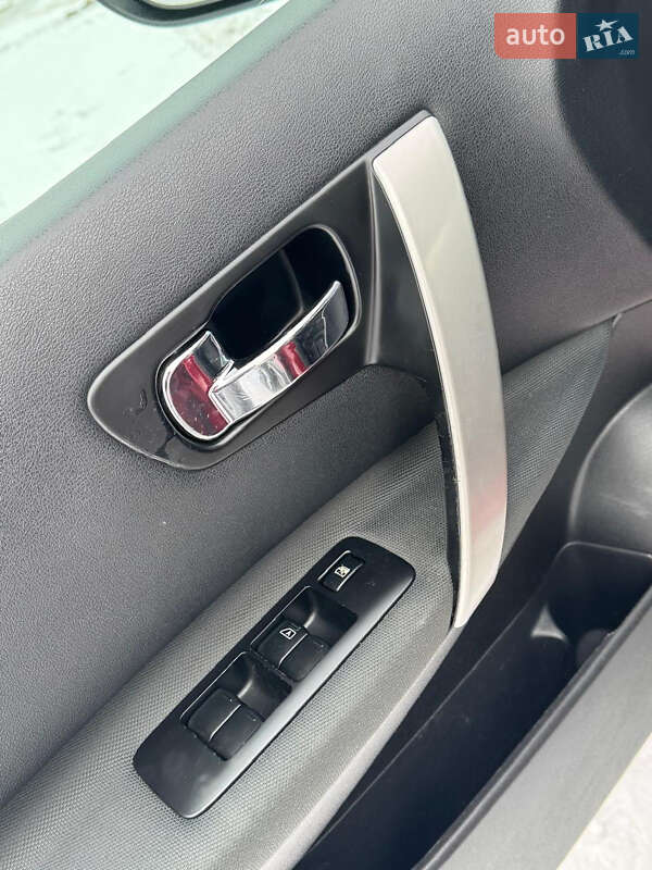 Позашляховик / Кросовер Nissan Qashqai 2010 в Вінниці фото 126 Позашляховик / Кросовер Nissan Qashqai 2010 в Вінниці