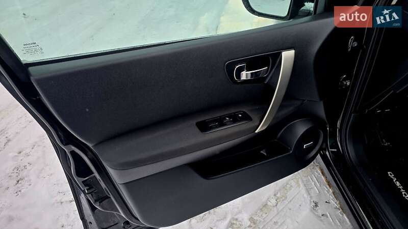 Позашляховик / Кросовер Nissan Qashqai 2012 в Полтаві фото 37 Позашляховик / Кросовер Nissan Qashqai 2012 в Полтаві