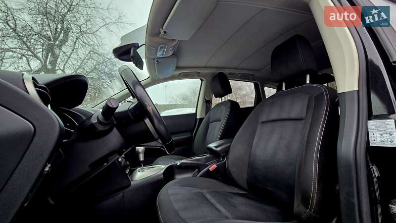 Позашляховик / Кросовер Nissan Qashqai 2012 в Полтаві фото 41 Позашляховик / Кросовер Nissan Qashqai 2012 в Полтаві