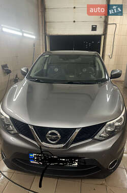 Позашляховик / Кросовер Nissan Qashqai 2016 в Полтаві