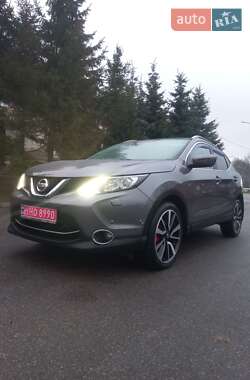 Внедорожник / Кроссовер Nissan Qashqai 2015 в Тернополе
