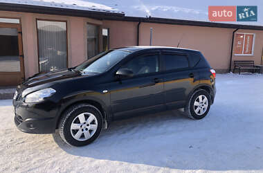 Позашляховик / Кросовер Nissan Qashqai 2012 в Монастирищеві