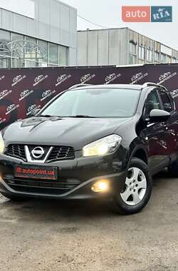 Позашляховик / Кросовер Nissan Qashqai 2010 в Сумах