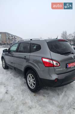 Позашляховик / Кросовер Nissan Qashqai 2011 в Гайсину