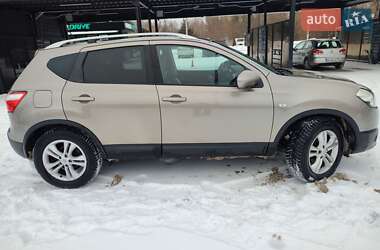 Внедорожник / Кроссовер Nissan Qashqai 2010 в Звягеле