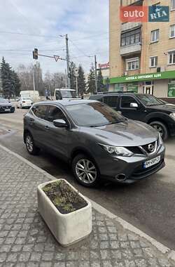 Внедорожник / Кроссовер Nissan Qashqai 2014 в Житомире