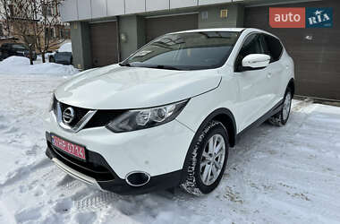 Внедорожник / Кроссовер Nissan Qashqai 2014 в Ровно