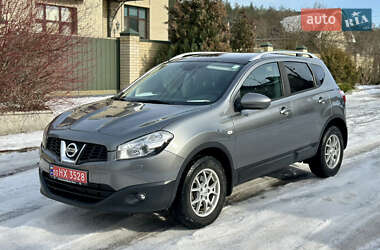 Позашляховик / Кросовер Nissan Qashqai 2011 в Києві