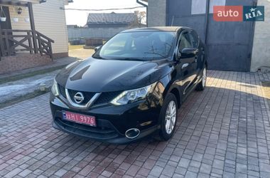 Внедорожник / Кроссовер Nissan Qashqai 2016 в Ровно