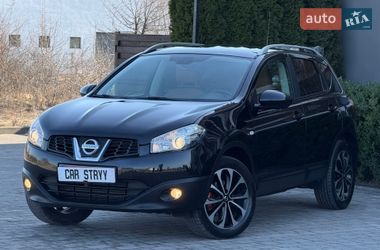 Внедорожник / Кроссовер Nissan Qashqai 2012 в Стрые