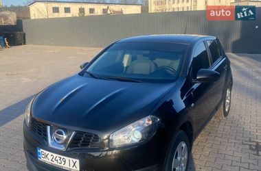Позашляховик / Кросовер Nissan Qashqai 2010 в Дубні