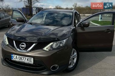 Внедорожник / Кроссовер Nissan Qashqai 2015 в Черкассах