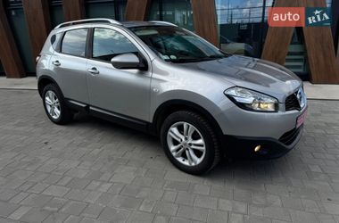 Позашляховик / Кросовер Nissan Qashqai 2013 в Луцьку