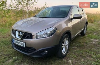 Внедорожник / Кроссовер Nissan Qashqai 2010 в Полтаве