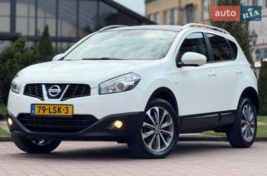 Позашляховик / Кросовер Nissan Qashqai 2012 в Стрию