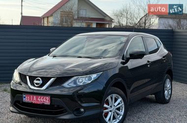 Внедорожник / Кроссовер Nissan Qashqai 2015 в Миргороде